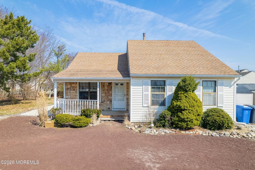 Opportunity knocks! This 3-bedroom, 2-bath ranch is perfectly - Beach Home for sale in Manahawkin, New Jersey on Beachhouse.com