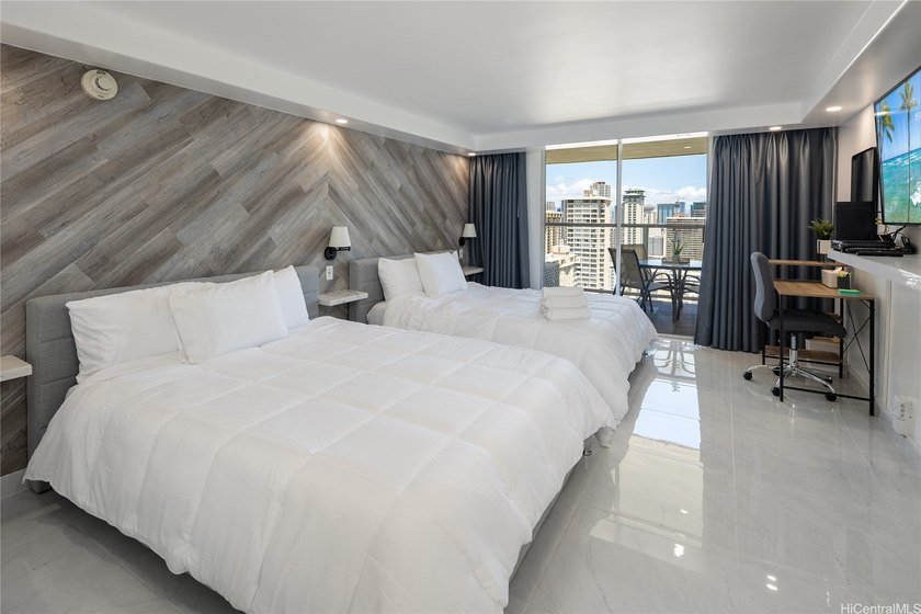 Turn key vacation rental, small ocean view, nicely renovated - Beach Condo for sale in Honolulu, Hawaii on Beachhouse.com