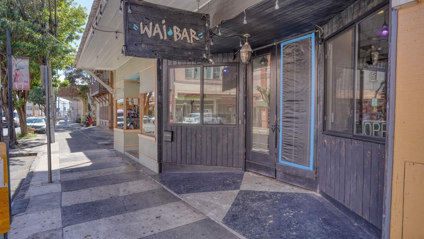 Wai Bar - Premier Turnkey Bar Opportunity in the Heart of - Beach Commercial for sale in Wailuku, Hawaii on Beachhouse.com