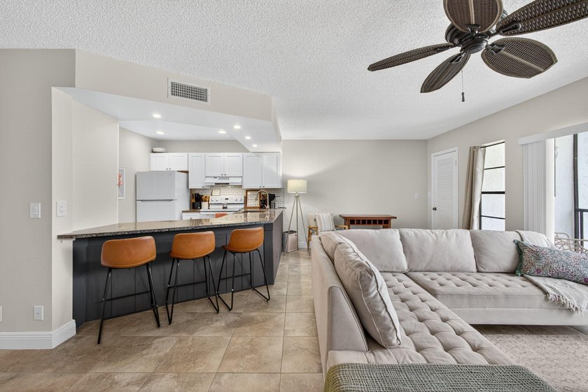 In the Heart of Jupiter Beach! This immaculate 1-bedroom, 2-bath - Beach Condo for sale in Jupiter, Florida on Beachhouse.com