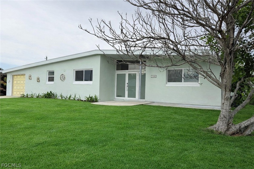 This Ready Beach House offers a stunning location, only 4 - Beach Home for sale in Port Charlotte, Florida on Beachhouse.com