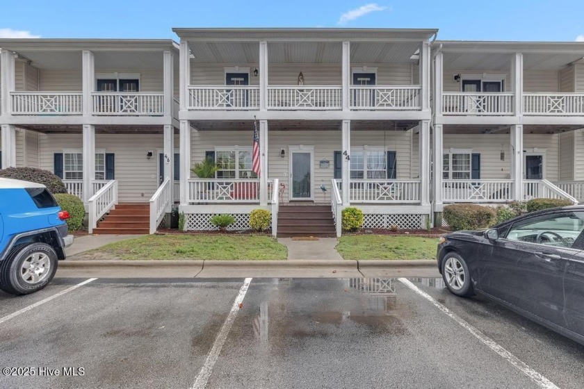 Coastal townhome living with all the upgrades! Welcome to 44 - Beach Townhome/Townhouse for sale in Swansboro, North Carolina on Beachhouse.com