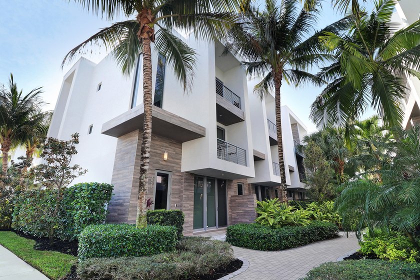 If you're looking for Contemporary luxury In an Upscale gated - Beach Townhome/Townhouse for sale in Boca Raton, Florida on Beachhouse.com