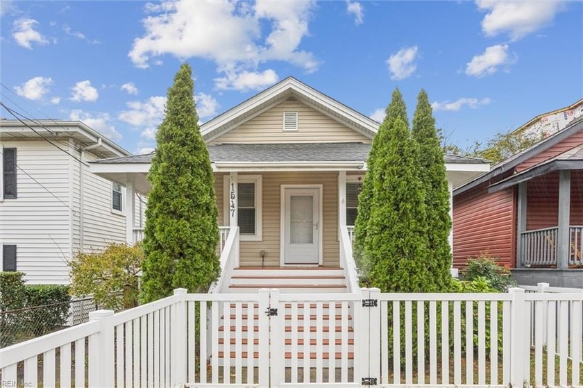 Have you dreamed of living by the beach? Now look no further! - Beach Home for sale in Norfolk, Virginia on Beachhouse.com