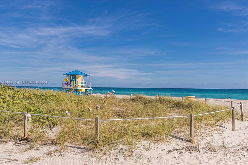 BEAUTIFUL 2/2 HIDDEN TREASURE ON THE QUITE SIDE OF THE - Beach Condo for sale in Hollywood, Florida on Beachhouse.com