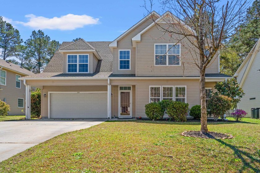 Welcome to this spacious and beautifully updated 5-bedroom, 3 - Beach Home for sale in Little River, South Carolina on Beachhouse.com
