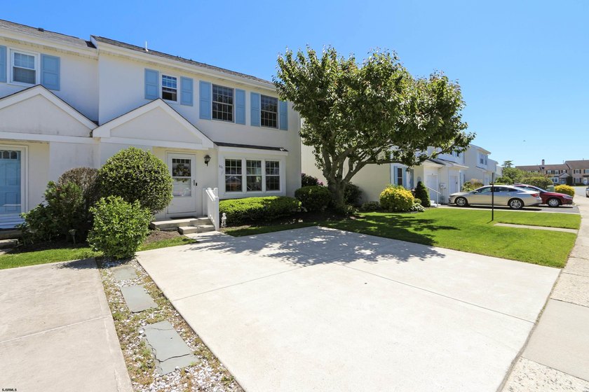 Welcome to easy Island living in this beautifully maintained - Beach Townhome/Townhouse for sale in Brigantine, New Jersey on Beachhouse.com