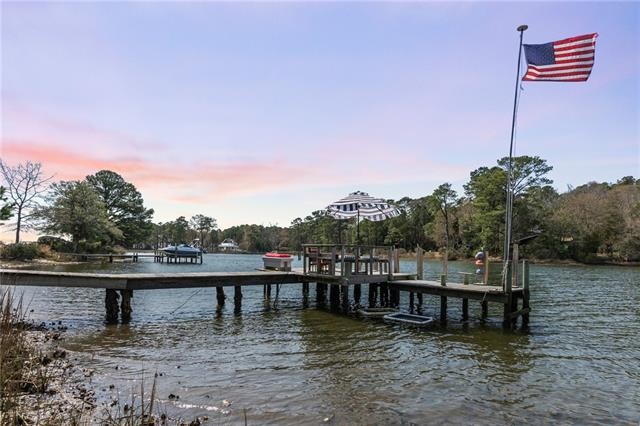 Look no further, this stunning riverfront home is your dream - Beach Home for sale in Foster, Virginia on Beachhouse.com