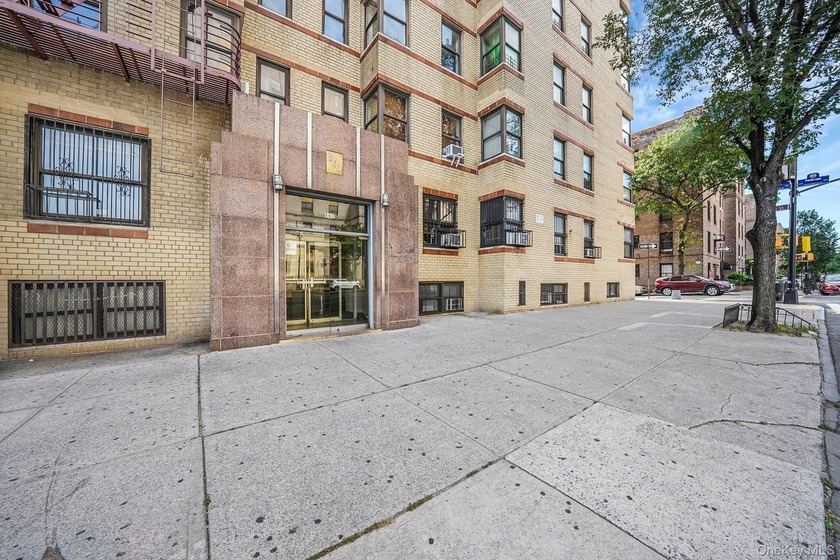 Welcome to 860 Grand Concourse unit 2R, Bronx! This rare - Beach Office for sale in Bronx, New York on Beachhouse.com