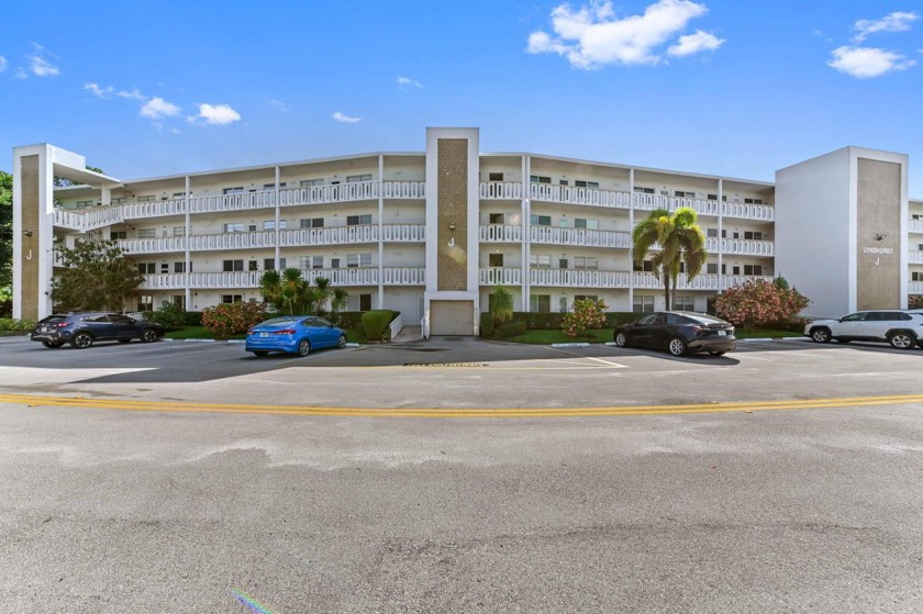 Beautiful 4th-Floor 2 Bedroom, 2 Bath Condo in Prime - Beach Condo for sale in Deerfield Beach, Florida on Beachhouse.com
