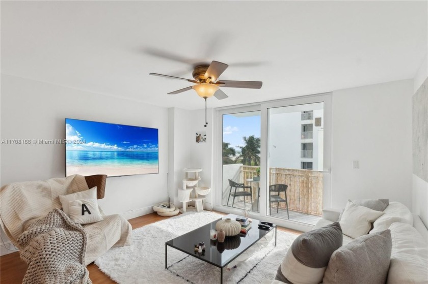 Remodeled, south-facing, 1-bedroom/1-bathroom with side views of - Beach Condo for sale in Miami Beach, Florida on Beachhouse.com