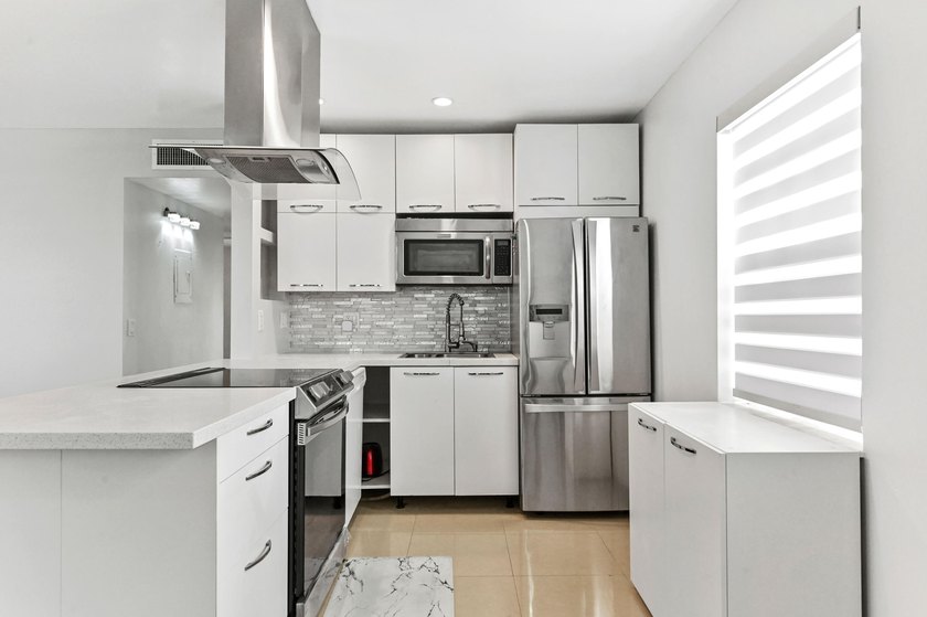 Beautifully updated 2nd-floor condo in Kings Point, a - Beach Condo for sale in Delray Beach, Florida on Beachhouse.com