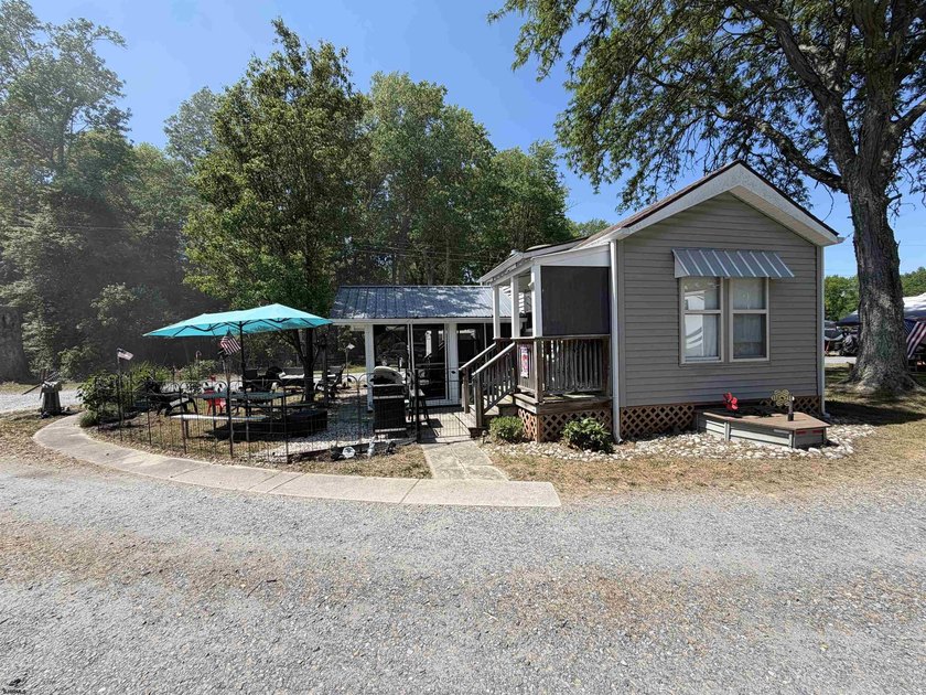 Just in time for the summer season! Come grab your mobile home - Beach Home for sale in Port Republic, New Jersey on Beachhouse.com