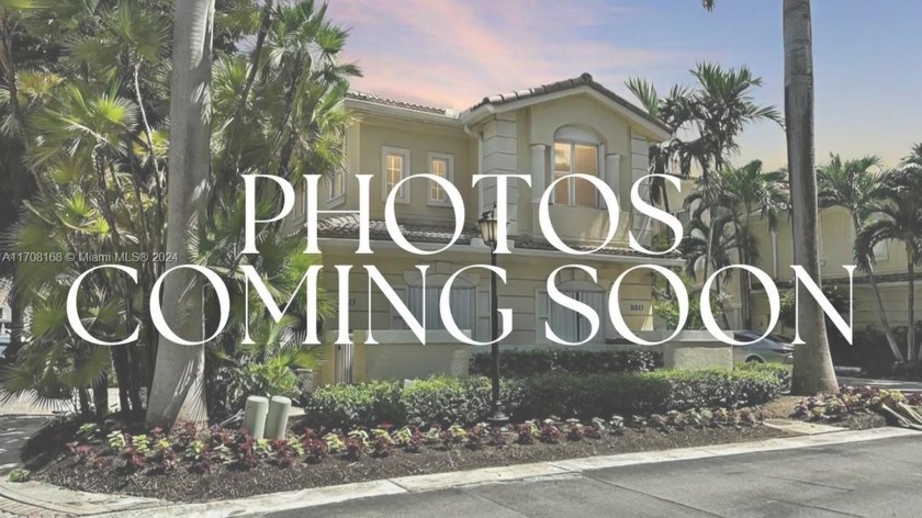 Stunning waterfront townhome in the prestigious Courtyards at - Beach Townhome/Townhouse for sale in Aventura, Florida on Beachhouse.com