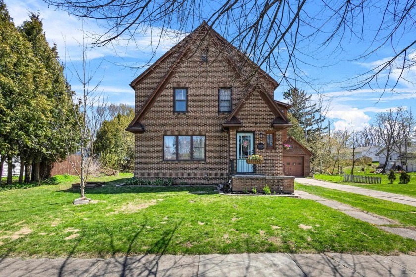 Just in time for summer! This charming two-story home is full of - Beach Home for sale in Kewaunee, Wisconsin on Beachhouse.com