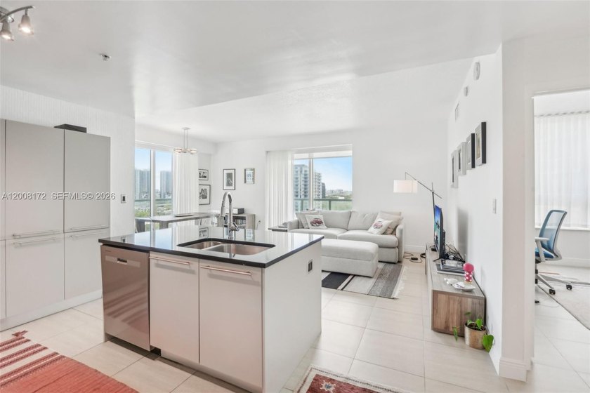 PRICED TO SELL lowest priced 2 bed 2 bath with 2 parking spots - Beach Condo for sale in Miami, Florida on Beachhouse.com