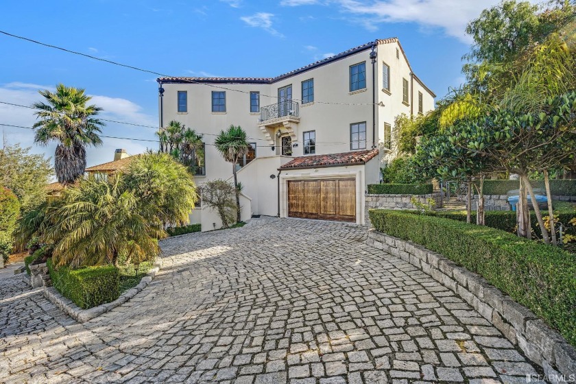 20 Vista Lane, Burlingame CA is an opportunity for - Beach Home for sale in Burlingame, California on Beachhouse.com