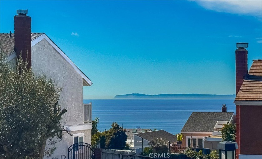 Wake up to breathtaking panoramic views of the Pacific Ocean - Beach Condo for sale in Dana Point, California on Beachhouse.com