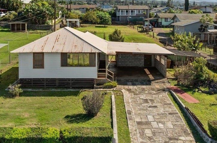 Welcome to 1072 Aala Place, a charming Upcountry property tucked - Beach Home for sale in Makawao, Hawaii on Beachhouse.com