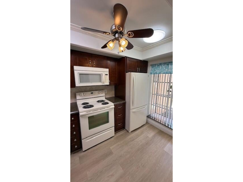 This is a must see and very well-priced, 1st floor, 3BR/2BA - Beach Condo for sale in Deerfield Beach, Florida on Beachhouse.com