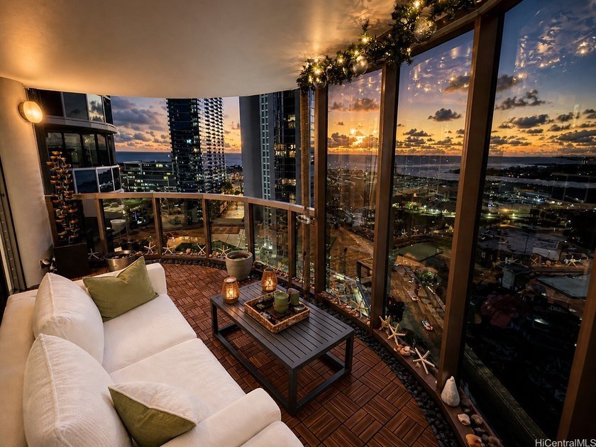 Experience LIVE luxury in Kaka'ako, Hawaii,on the 21st floor of - Beach Condo for sale in Honolulu, Hawaii on Beachhouse.com