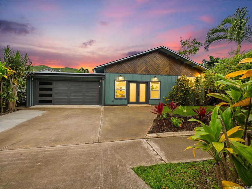 Nestled in the highly desirable Keolu Hills neighborhood, this - Beach Home for sale in Kailua, Hawaii on Beachhouse.com