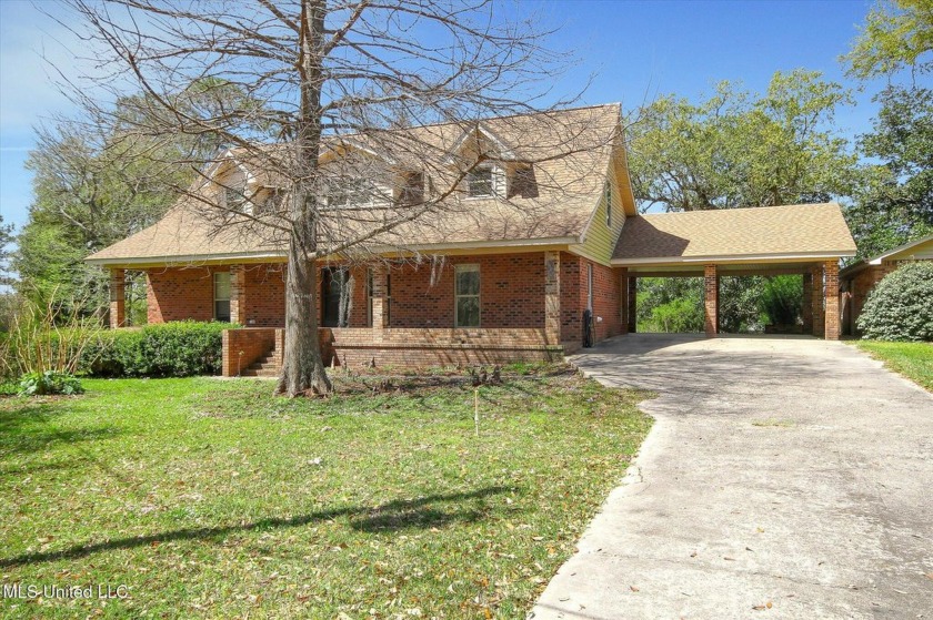 Charming waterfront home located on the Biloxi river. Enjoy - Beach Home for sale in Biloxi, Mississippi on Beachhouse.com