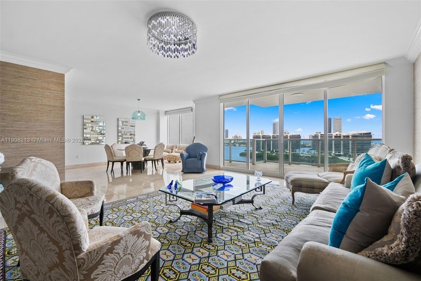 This spacious 2-bed, 2.5-bath residence, with 2,980 sq. ft. of - Beach Condo for sale in Aventura, Florida on Beachhouse.com