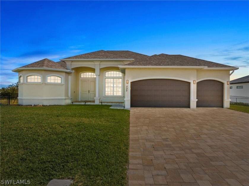 All Offers Considered. 1/3 Acre Oversized lot!  No Damage from - Beach Home for sale in Cape Coral, Florida on Beachhouse.com