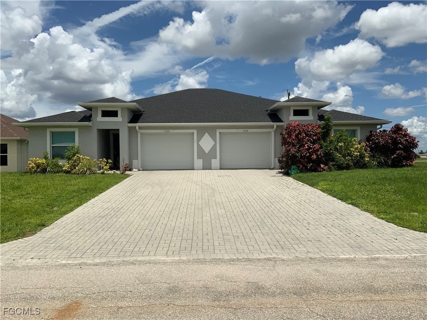Experience the best of Florida living with this beautiful duplex - Beach Home for sale in Cape Coral, Florida on Beachhouse.com