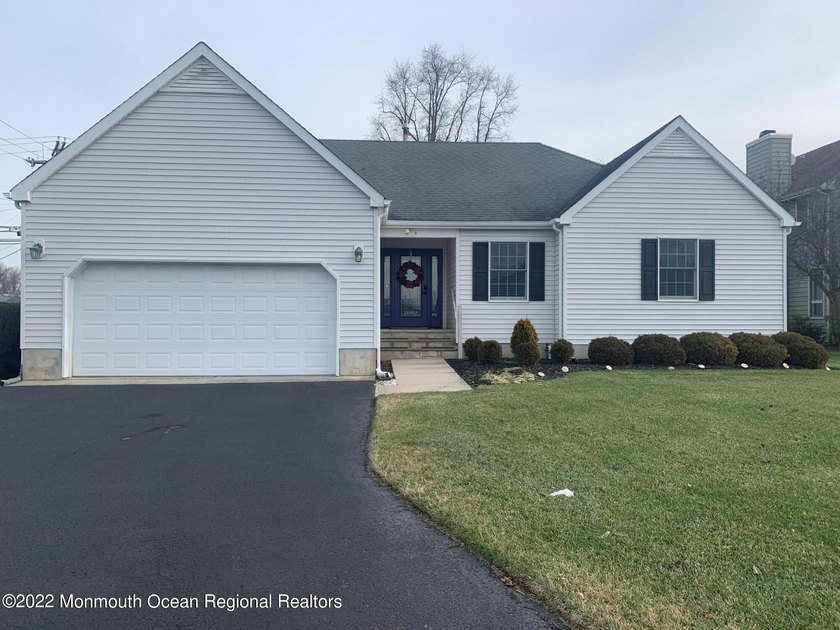 Welcome to this charming 3-bedroom, 2 bath ranch located in - Beach Home for sale in Monmouth Beach, New Jersey on Beachhouse.com