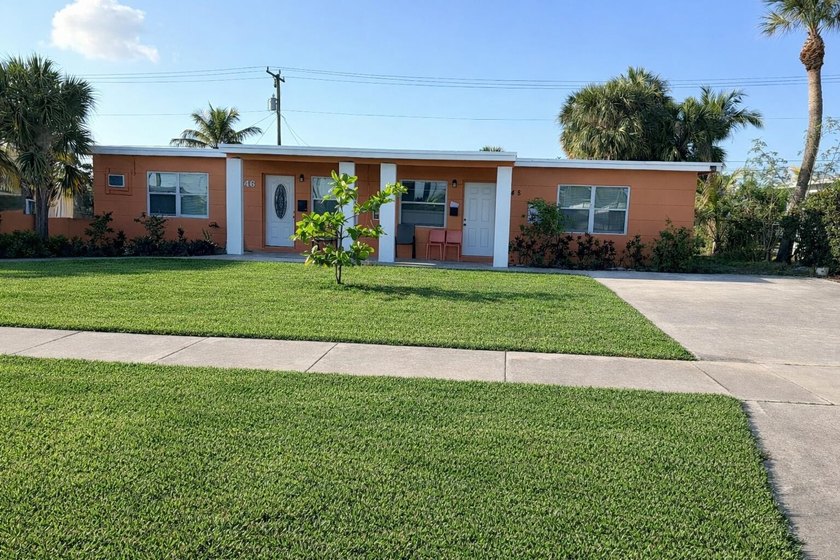 Well-maintained duplex featuring two spacious 2-bedroom, 1-bath - Beach Home for sale in West Palm Beach, Florida on Beachhouse.com