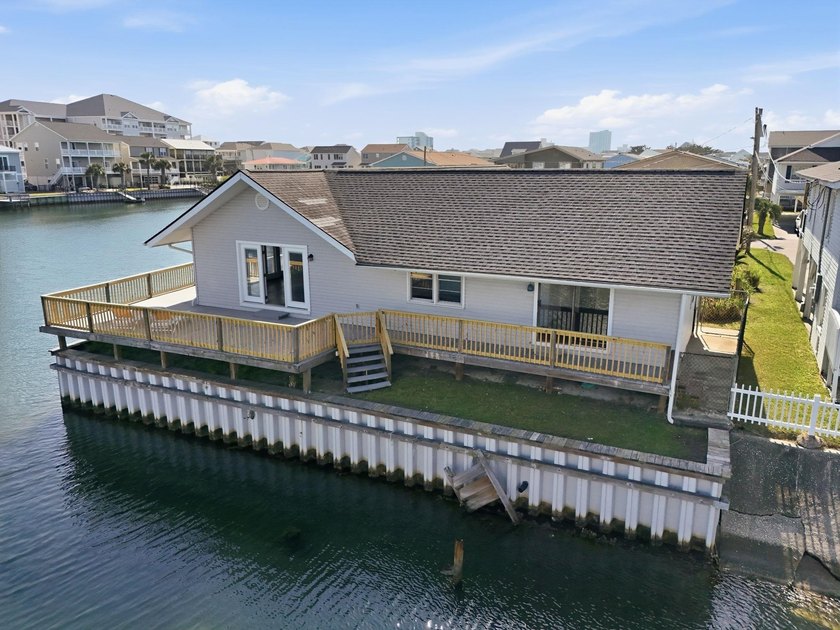 Location, location, location! This one-of-a-kind home offers - Beach Home for sale in North Myrtle Beach, South Carolina on Beachhouse.com