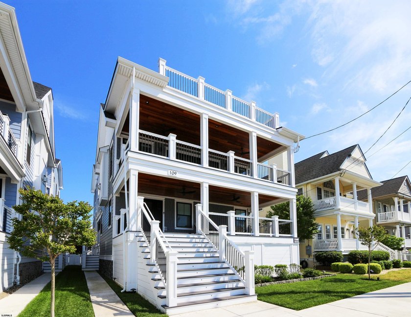Gorgeous newer custom single-family home perfectly positioned - Beach Home for sale in Ocean City, New Jersey on Beachhouse.com