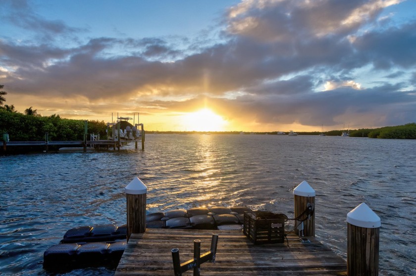 Sunsets every evening at this exceptional bayfront home, with - Beach Home for sale in Key Largo, Florida on Beachhouse.com