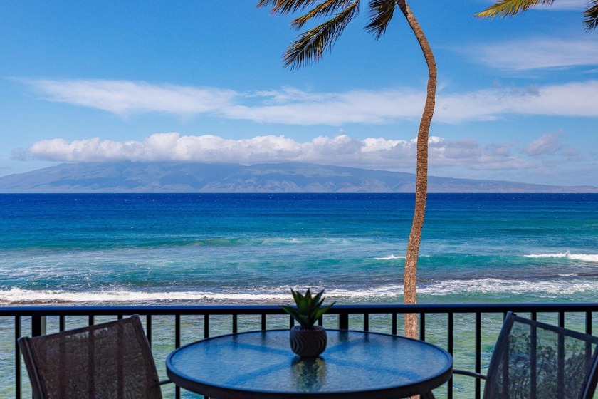 Ocean front Studio with spectacular view. Clean, modern - Beach Condo for sale in Lahaina, Hawaii on Beachhouse.com