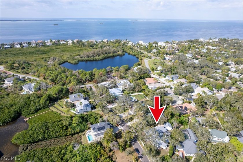 If you're looking for a home near the water, then come step - Beach Home for sale in Crystal Beach, Florida on Beachhouse.com