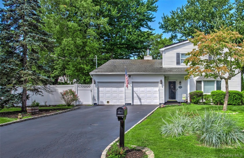 Nestled Within The Miramar Beach Community This Lovely Colonial - Beach Home for sale in East Patchogue, New York on Beachhouse.com