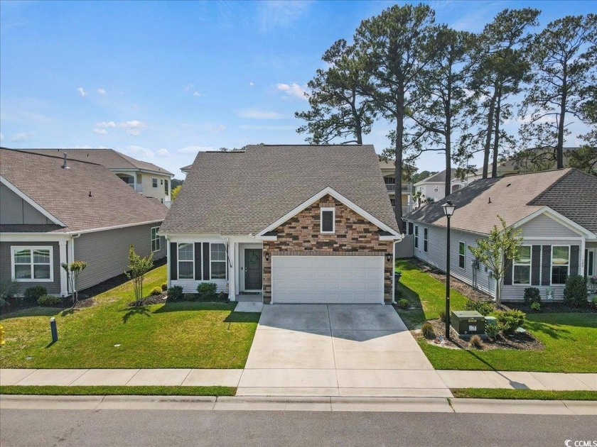 Welcome to the stunning neighborhood of Cypress Village. As you - Beach Home for sale in Little River, South Carolina on Beachhouse.com