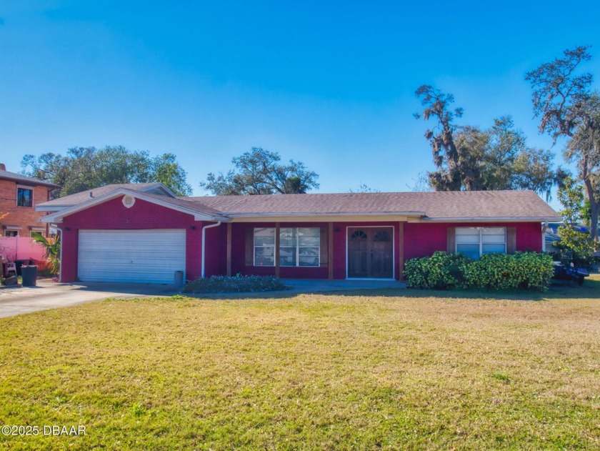 Check out this  3 bedroom charmer in the heart of Ormond Beach! - Beach Home for sale in Ormond Beach, Florida on Beachhouse.com