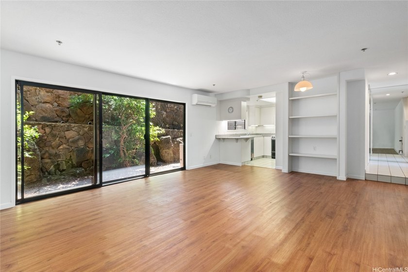 First time on the market! See this well maintained townhouse - Beach Condo for sale in Honolulu, Hawaii on Beachhouse.com