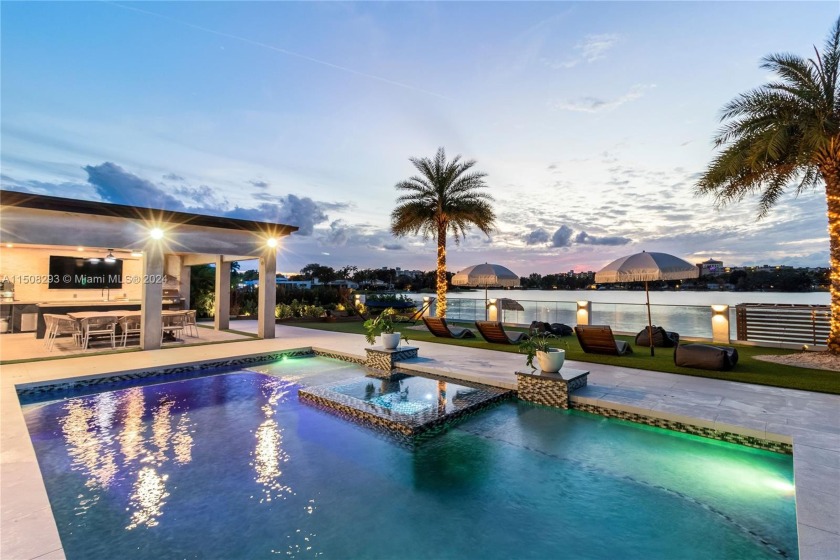 Discover the epitome of lakeside elegance! Immerse yourself in - Beach Home for sale in North Miami Beach, Florida on Beachhouse.com