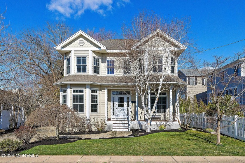 Here is that opportunity to be in the ''Sweet Spot'' of - Beach Home for sale in Manasquan, New Jersey on Beachhouse.com