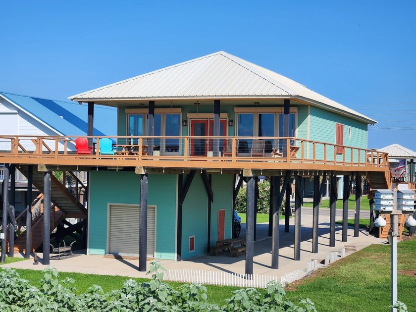 Location! Location! Location! This beachfront home on half-acre - Beach Home for sale in Grand Isle, Louisiana on Beachhouse.com