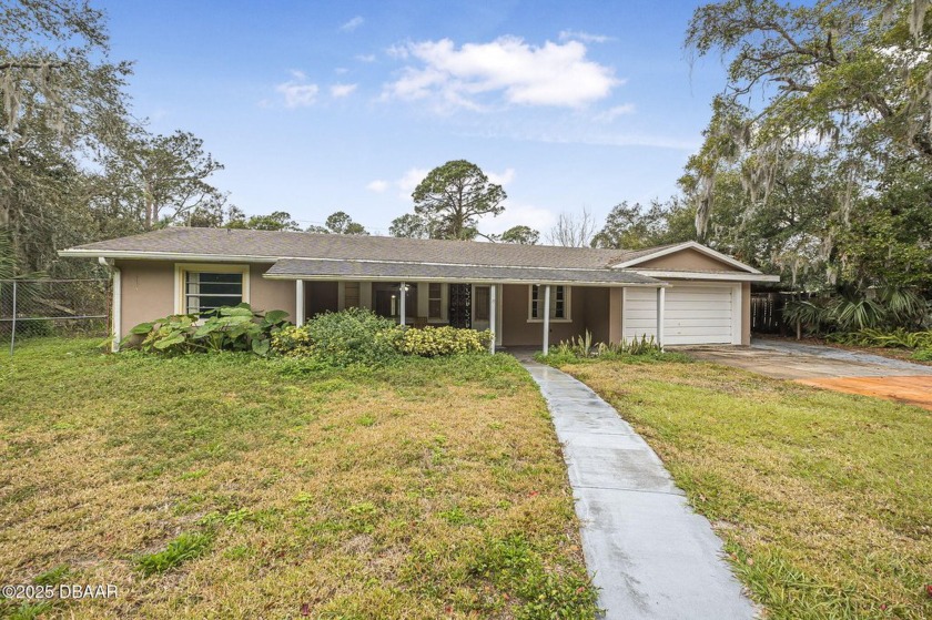 Welcome to this expansive property in the heart of Holly Hill! - Beach Home for sale in Daytona Beach, Florida on Beachhouse.com