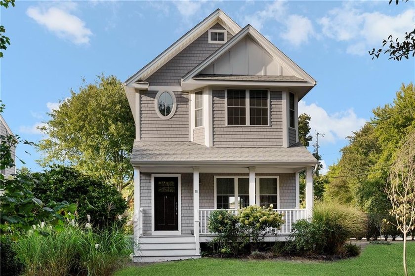 This immaculate three-bedroom home is truly move-in ready! Built - Beach Home for sale in Jamestown, Rhode Island on Beachhouse.com