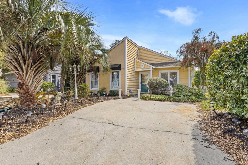 Charming 3-bedroom, 2-bath home located in the highly desirable - Beach Home for sale in North Myrtle Beach, South Carolina on Beachhouse.com