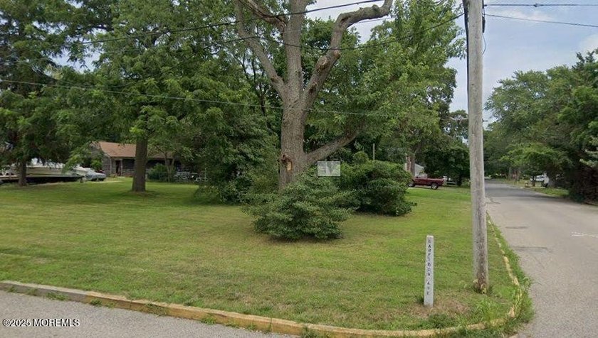 A RARE FIND ! This buildable lot in Island Heights was recently - Beach Lot for sale in Island Heights, New Jersey on Beachhouse.com
