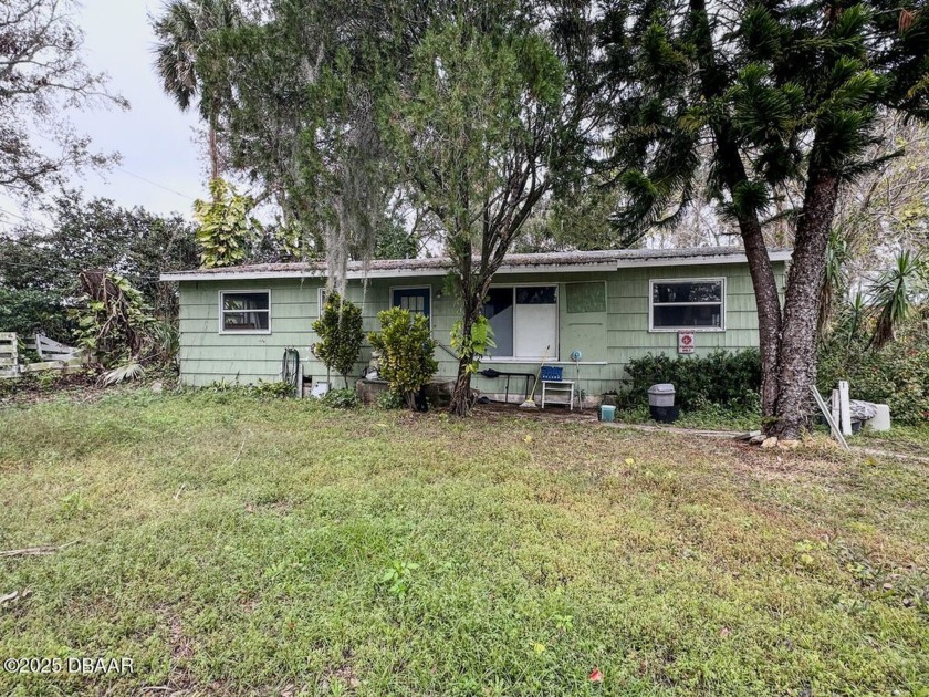 Prime Investment Opportunity! This 3-bedroom, 1.5-bath home sits - Beach Home for sale in Daytona Beach, Florida on Beachhouse.com