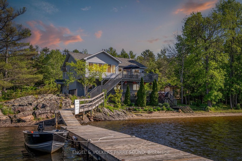 Baril with year round road access. This is privacy at its finest - Beach Home for sale in The Archipelago,  on Beachhouse.com